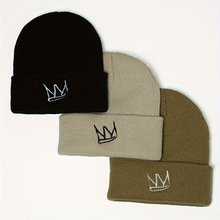 Q 83767 Embroidered crown knit hat set �̽��ʹ�ᘿ�ñ������