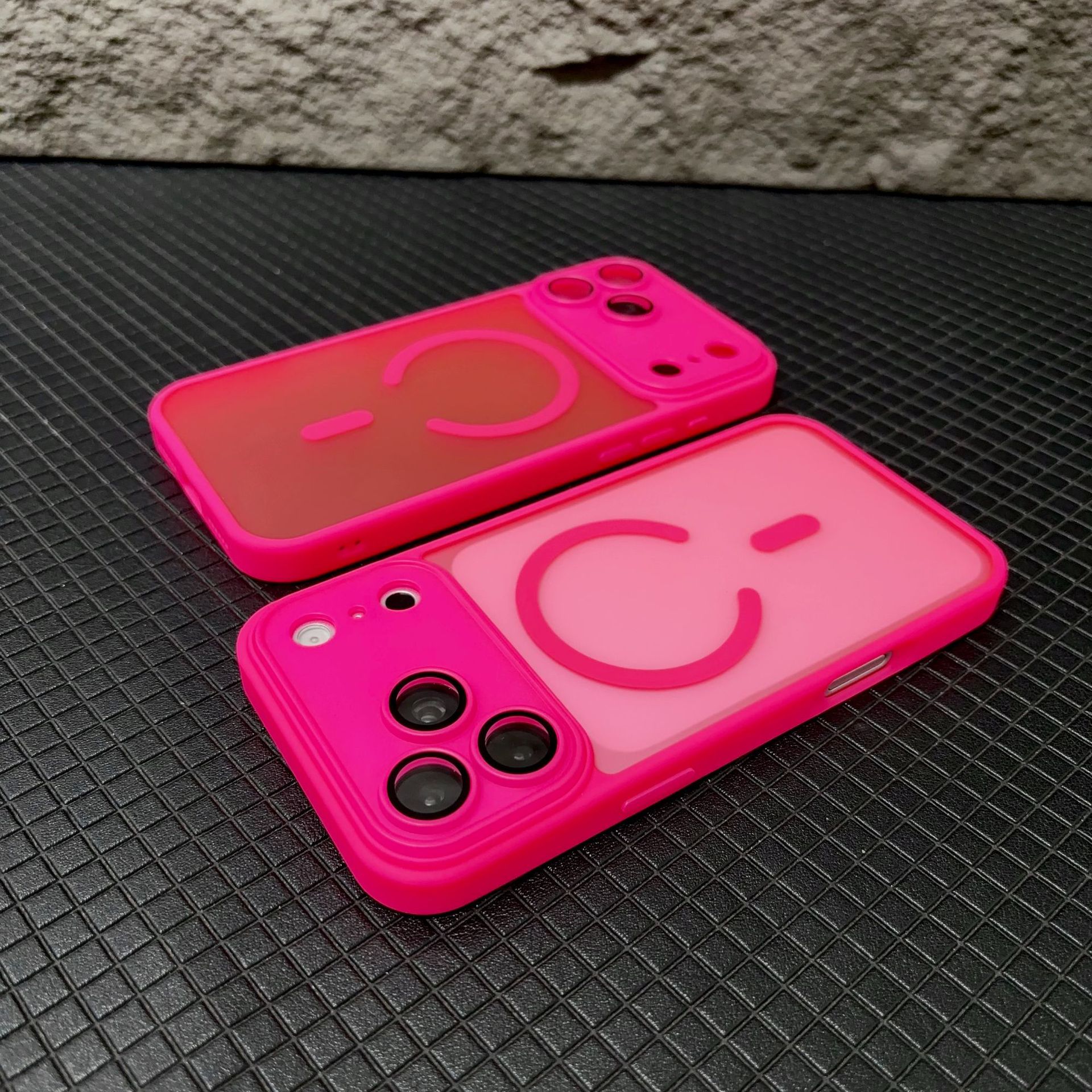 Funda Magnética para Celular para iPhone 17 / 18 Pro, PC, Mate, Anticaídas