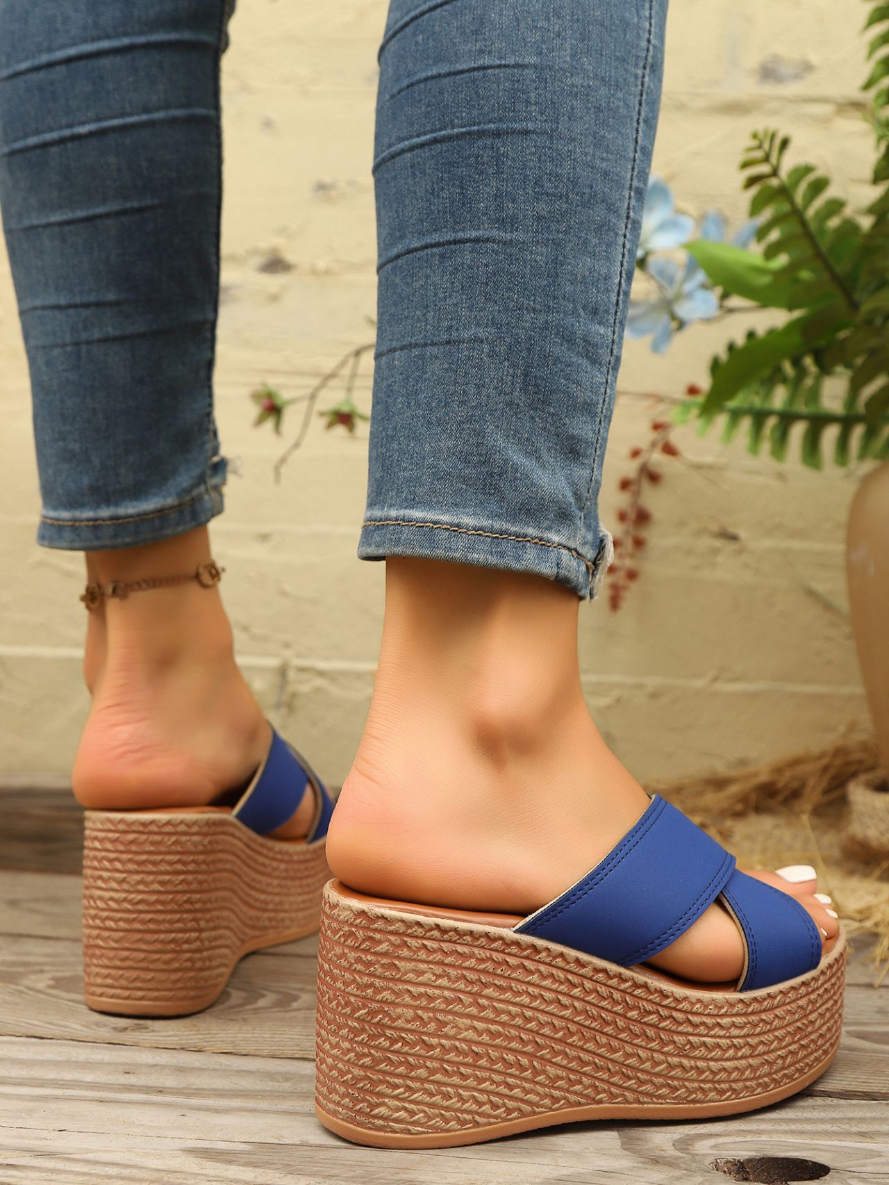 Sandali da spiaggia da donna, con suola spessa, primaverili ed estive, con tacco a zeppa, tinta unita, di grandi dimensioni_voghion.com