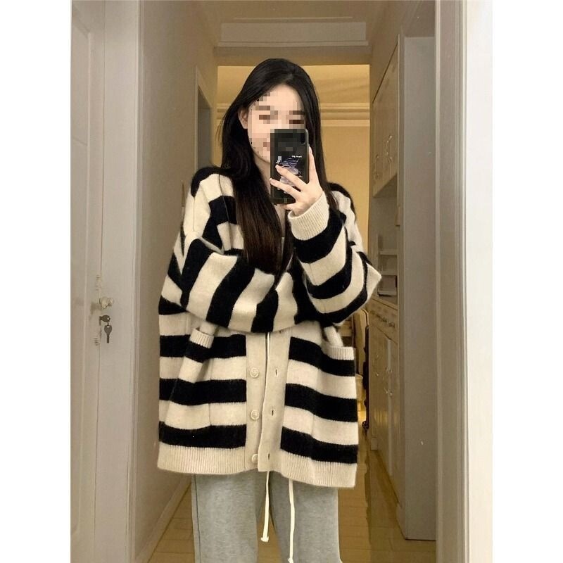 Loose-fitting cardigan sweater for women, spring and autumn, plus-size, mid-length, striped, casual style, knitted Loose-fitting cardigan sweater for women, spring and autumn, plus-size, mid-length, striped, casual style, knitted