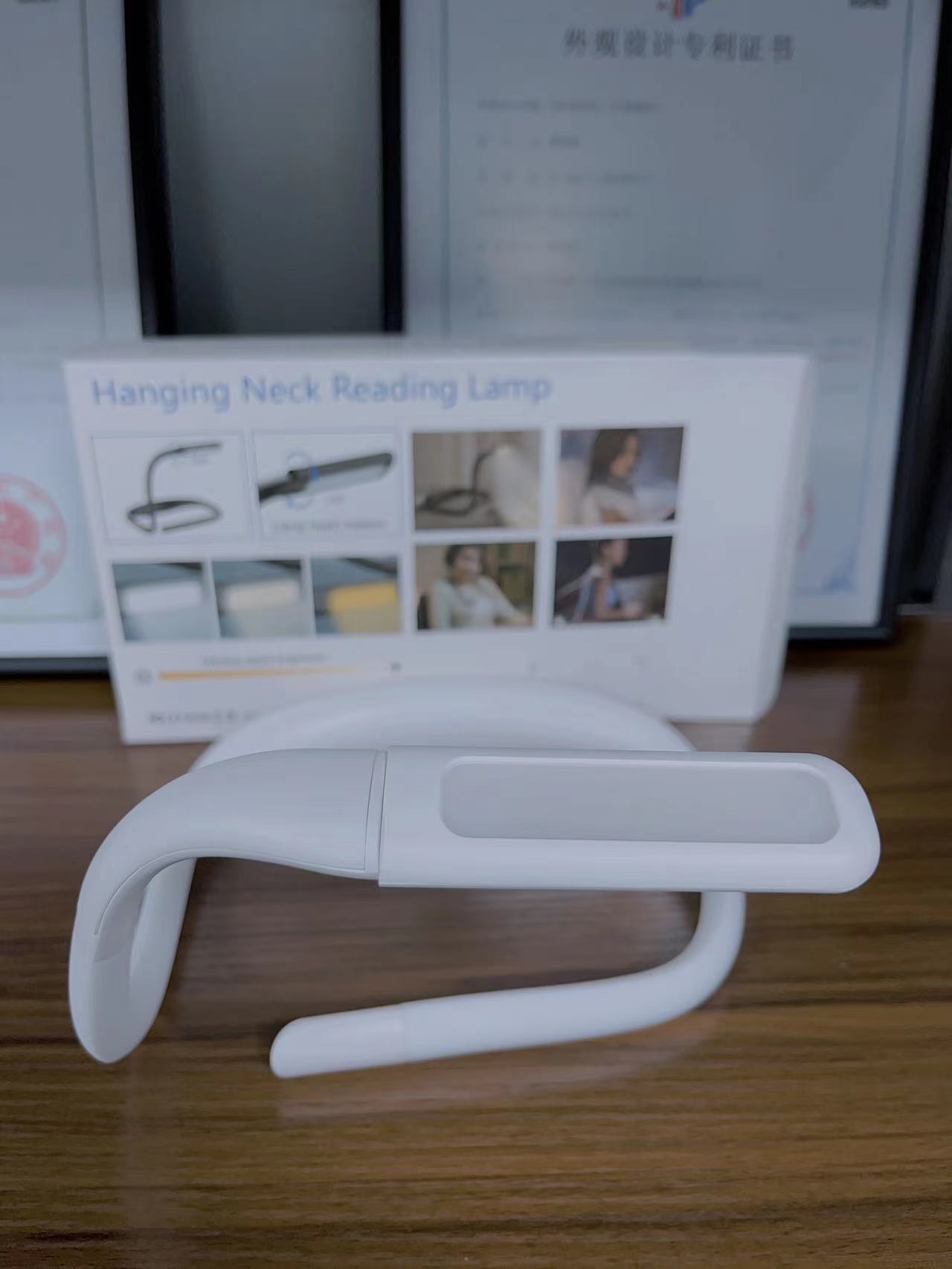 화이트 + 화이트