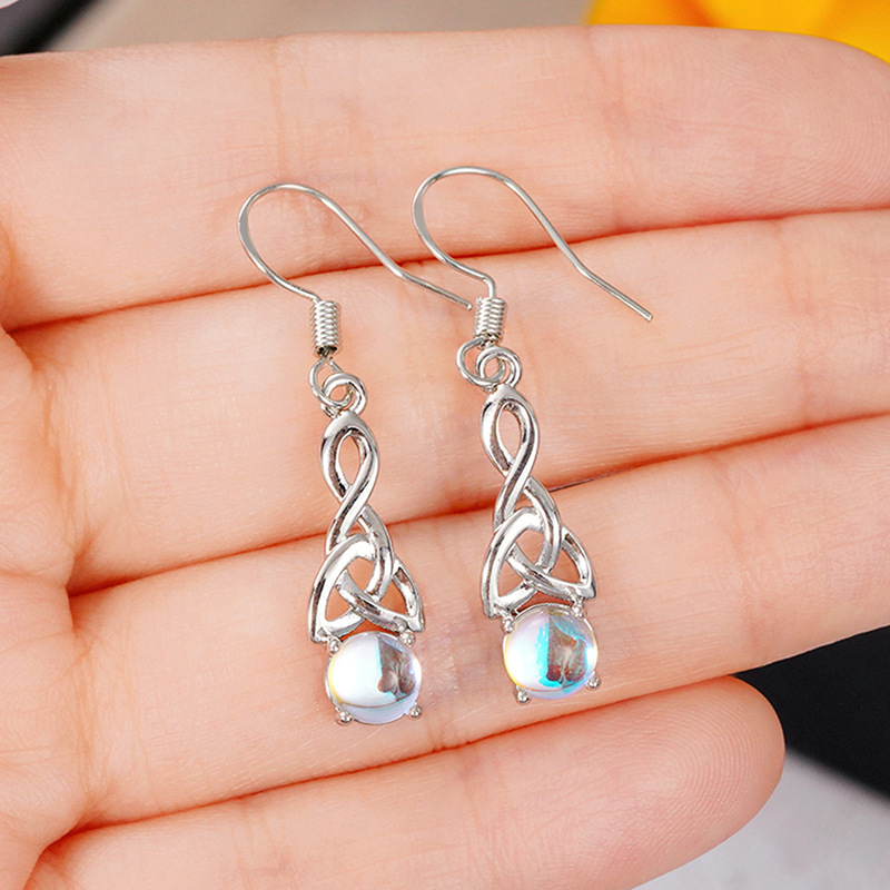 Moonlight Stone Necklace Set With Triangle Twisted Earrings_voghion.com