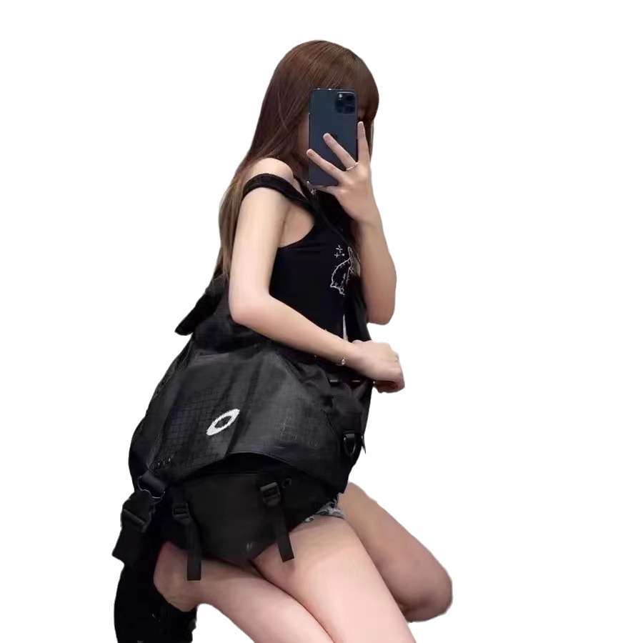 Item thumbnail 5