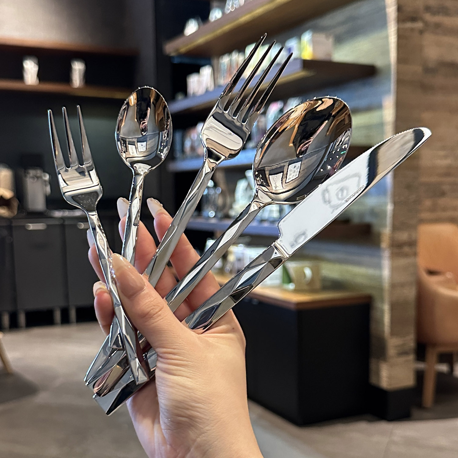 Selección de acero inoxidable diamante cuadrilátero cucharas de comida principal cucharas de pasta horquilla de frutas horquilla cucharas set de cubiertos occidentales
