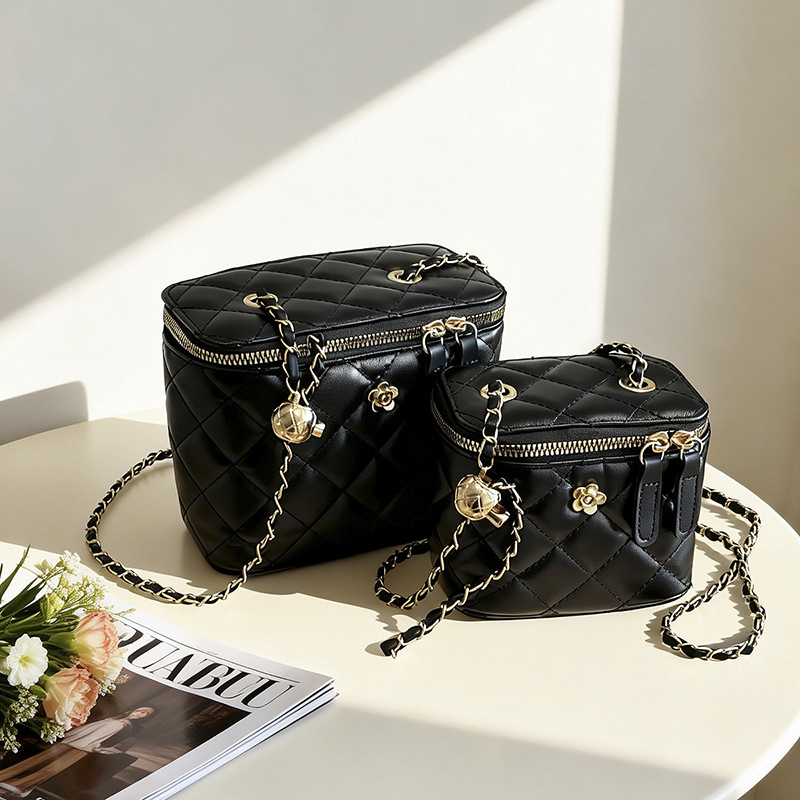 Qadın üçün kiçik zəncirli çanta, romb naxışlı box model