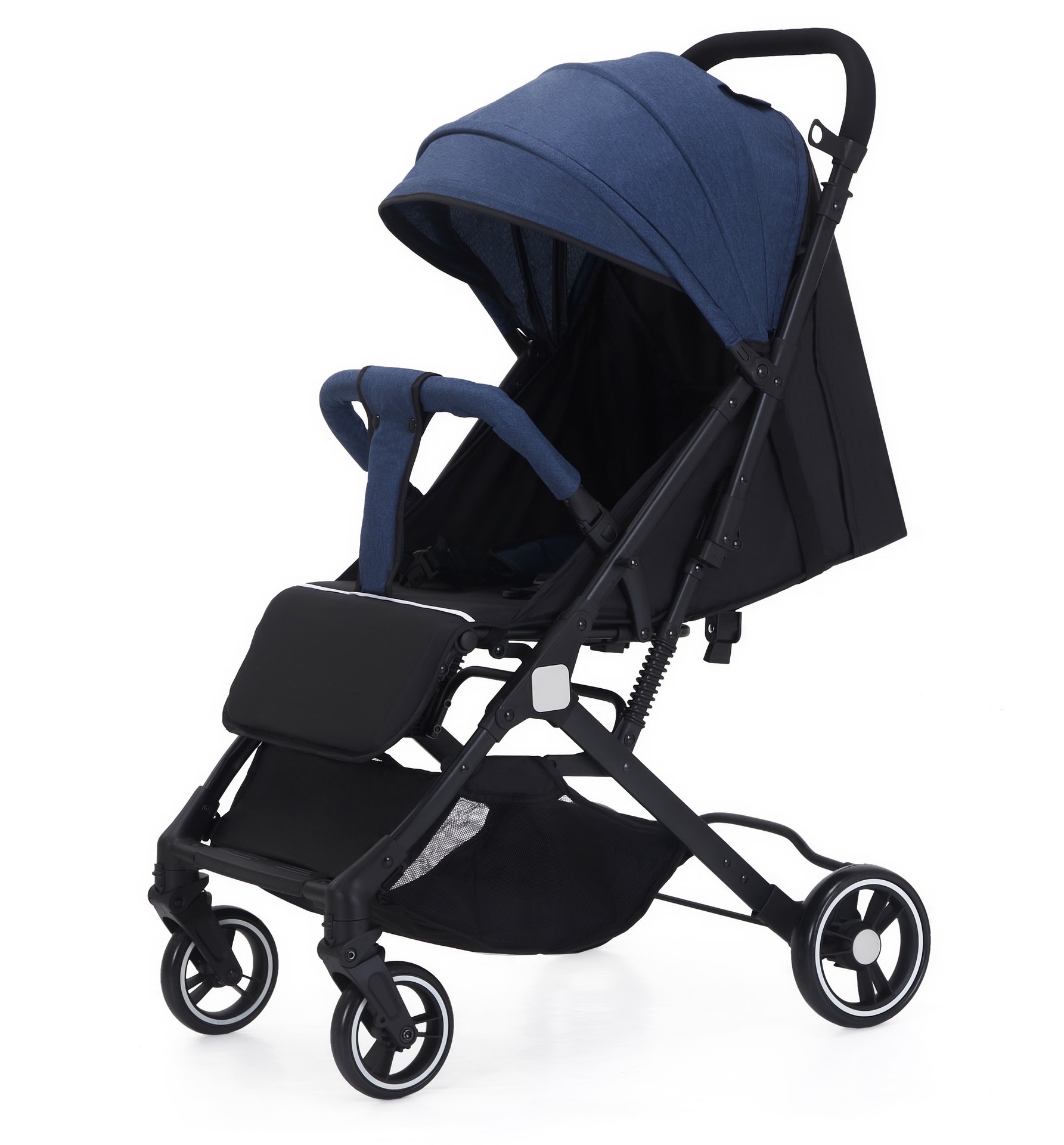 El cochecito de bebé se puede sentar y reclinar. Cochecito de bebé de dos vías, ligero, amortiguador, alto paisaje, un cochecito plegable de tres años con una tecla