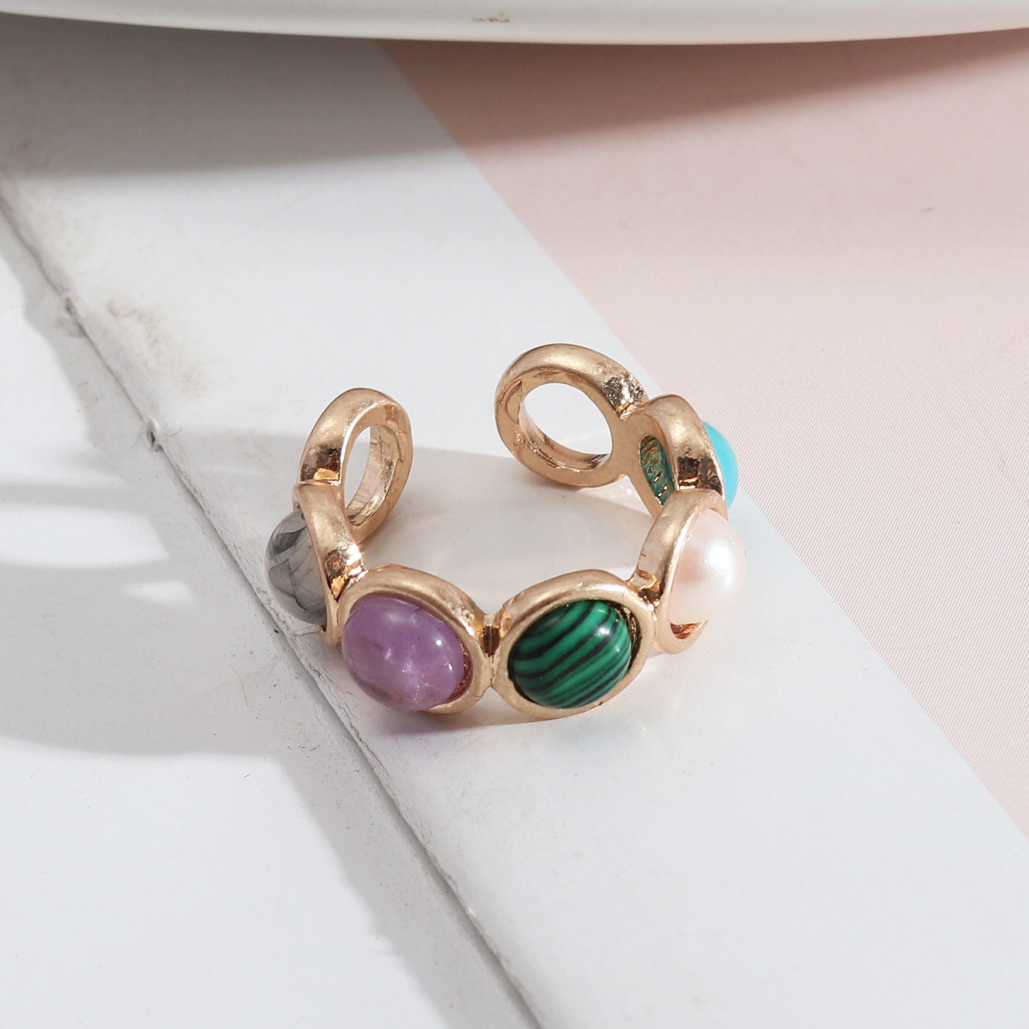 1 Piece Retro Round Alloy Inlay Natural Stone Resin Pearl Women's Open Ring display picture 3