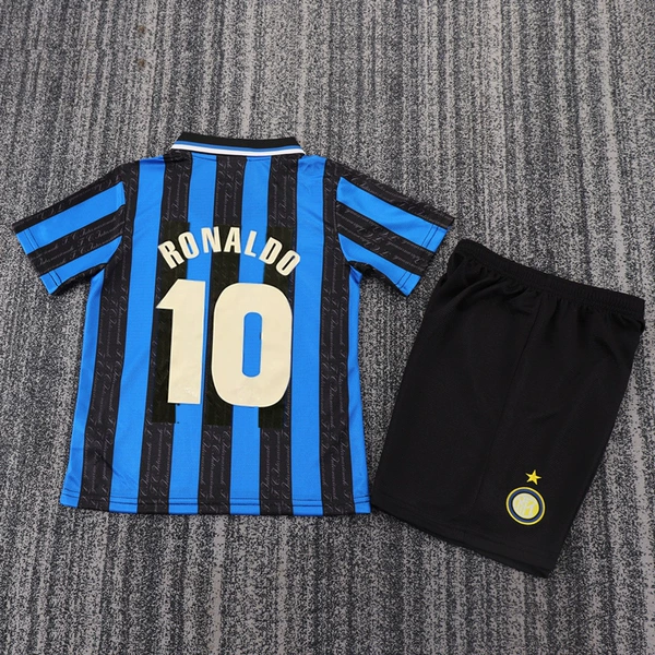 9798 Inter Milan's home game 10