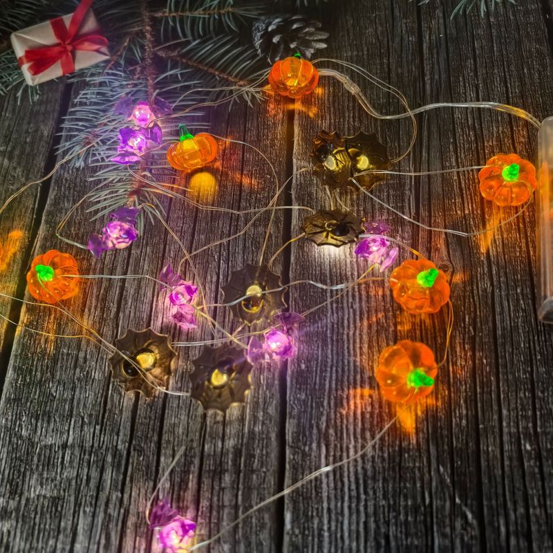新しいハロウィーンのクモのカボチャのコウモリの形の装飾LEDランプの庭の庭の装飾の銅線のランプの列|undefined