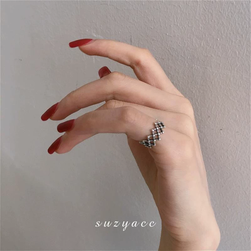 Ring Tide retro diamond-pattern, simple elegant index-finger accessory, silver tone