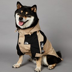 アメリカのカーキ潮牌防風防雨北犬面新型犬大型犬レインコート犬ペット突撃服