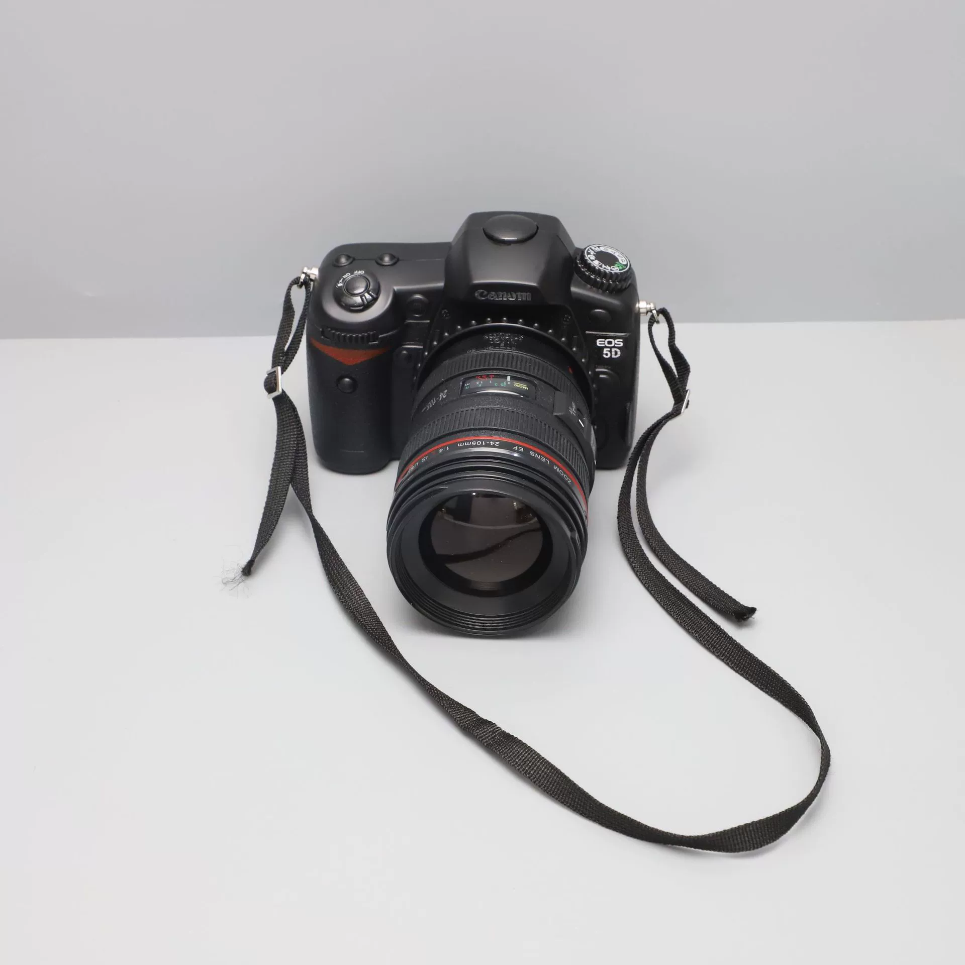 Modern and minimalistic realistic camera, model, minifigure, decorations, stand