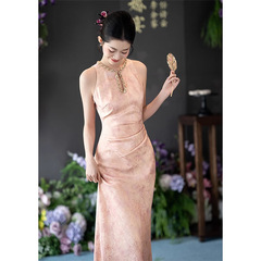 新中国風チャイナドレス女性2025新高級感ピンク婚約ドレススカート宴会気質優雅小衆