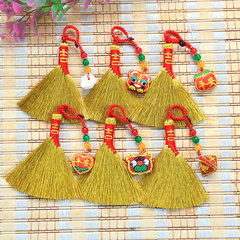 Baby's small broom on the bedside for the Dragon Boat Festival, baby's hairbrush to calm down and sleep, gold thread broom, handmade gold thread broom hanger