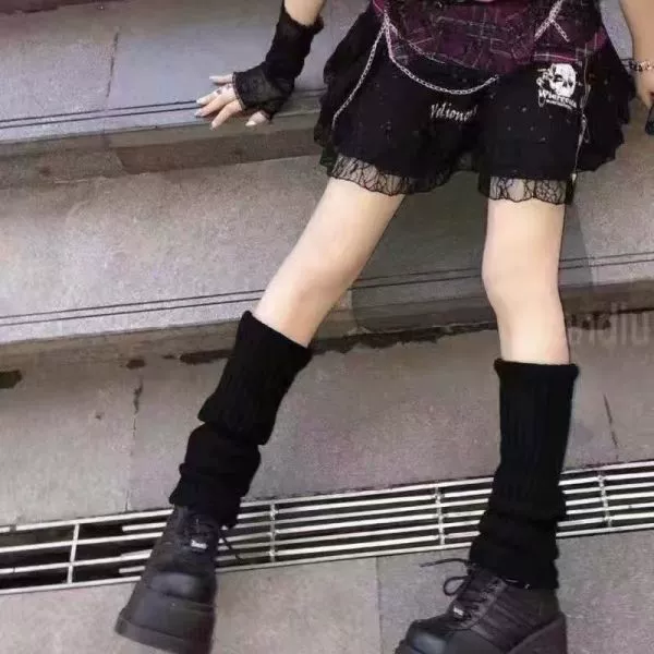 [Vertical Piles of Socks] Black 50cm