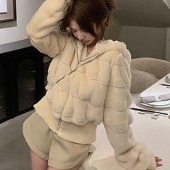 2025冬季新款仿水貂毛名媛皮草女短款连帽加厚精致年轻款毛毛外套