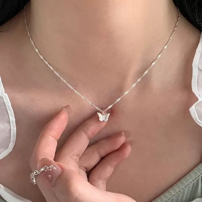 S925 シルバー韓国語バージョンシンプルなコールドスタイルネックレス女性のニッチ絶妙なペンダントビーズデイリーファッション多用途鎖骨チェーン|undefined