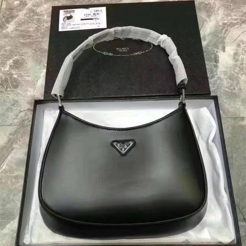 2024 nuevo P casa Cleo bolso axila moda fideos brillantes zhonggu bolso de Media Luna de cuero bolso de mujer bolso de hombro único