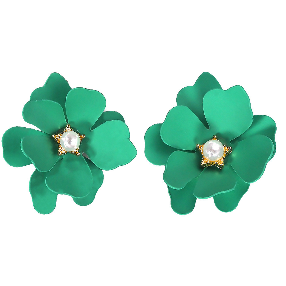 Sweet Flower Alloy Spray Paint Women's Ear Studs display picture 7