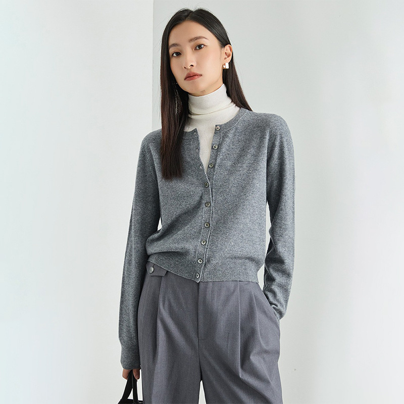 Autumn New Product Seamless 100% Wool Old Money Style Round Neck Knitted Cardigan Pure Color Casual Versatile Jacket Top for Women Autumn New Product Seamless 100% Wool Old Money Style Round Neck Knitted Cardigan Pure Color Casual Versatile Jacket Top for Women