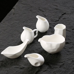 Ceramic Juice Bucket Cold Dishes Pouring Juice Pot Material Juice Pot Western Food Coffee Milk Pot Small Milk Pot Sauce Pour Material Pot Juice Cup