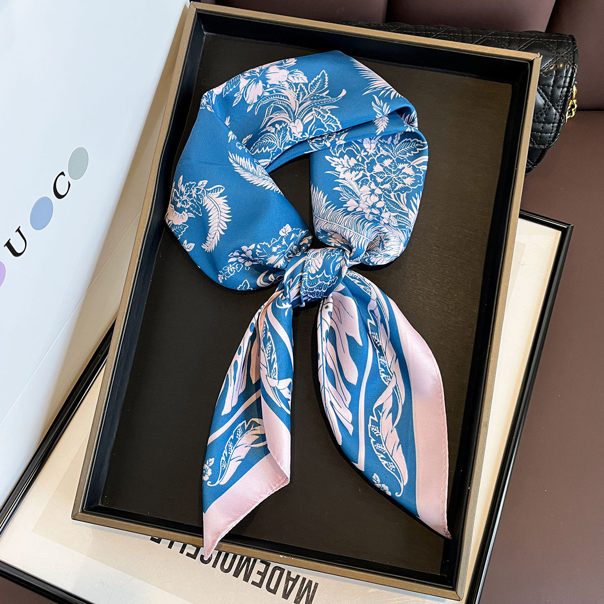 Retro double-sided summer scarf