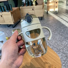 把手背带水壶宝宝吸管杯幼儿园喝水杯子带奶奶瓶儿童学饮杯