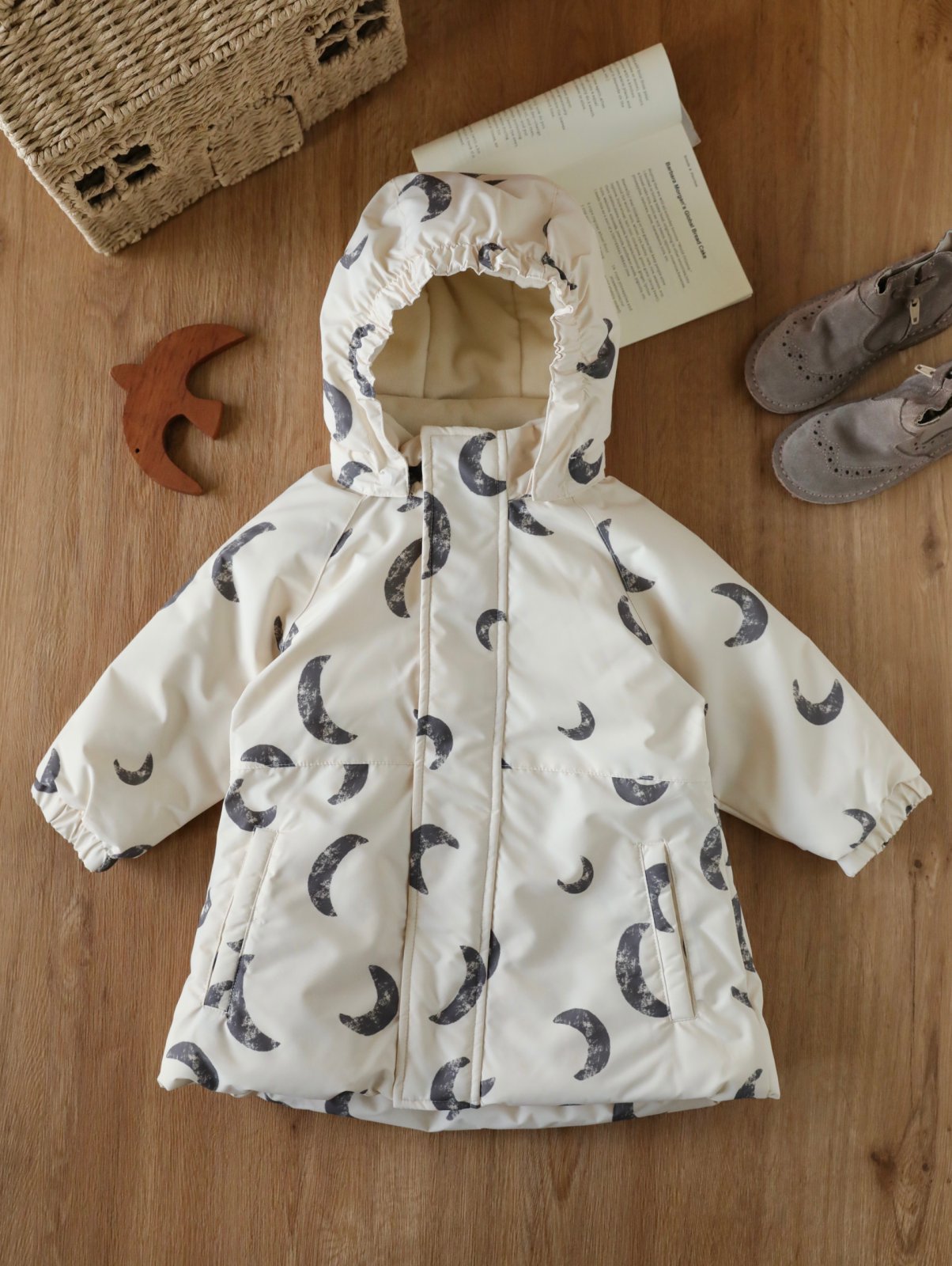 Midsole blue moon pie overcome