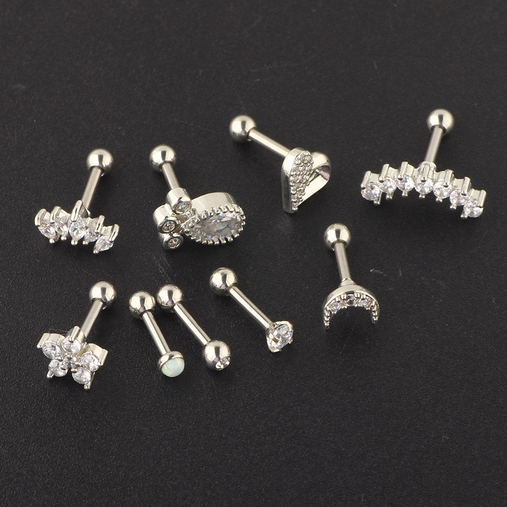 16G labret stud size and finish detail