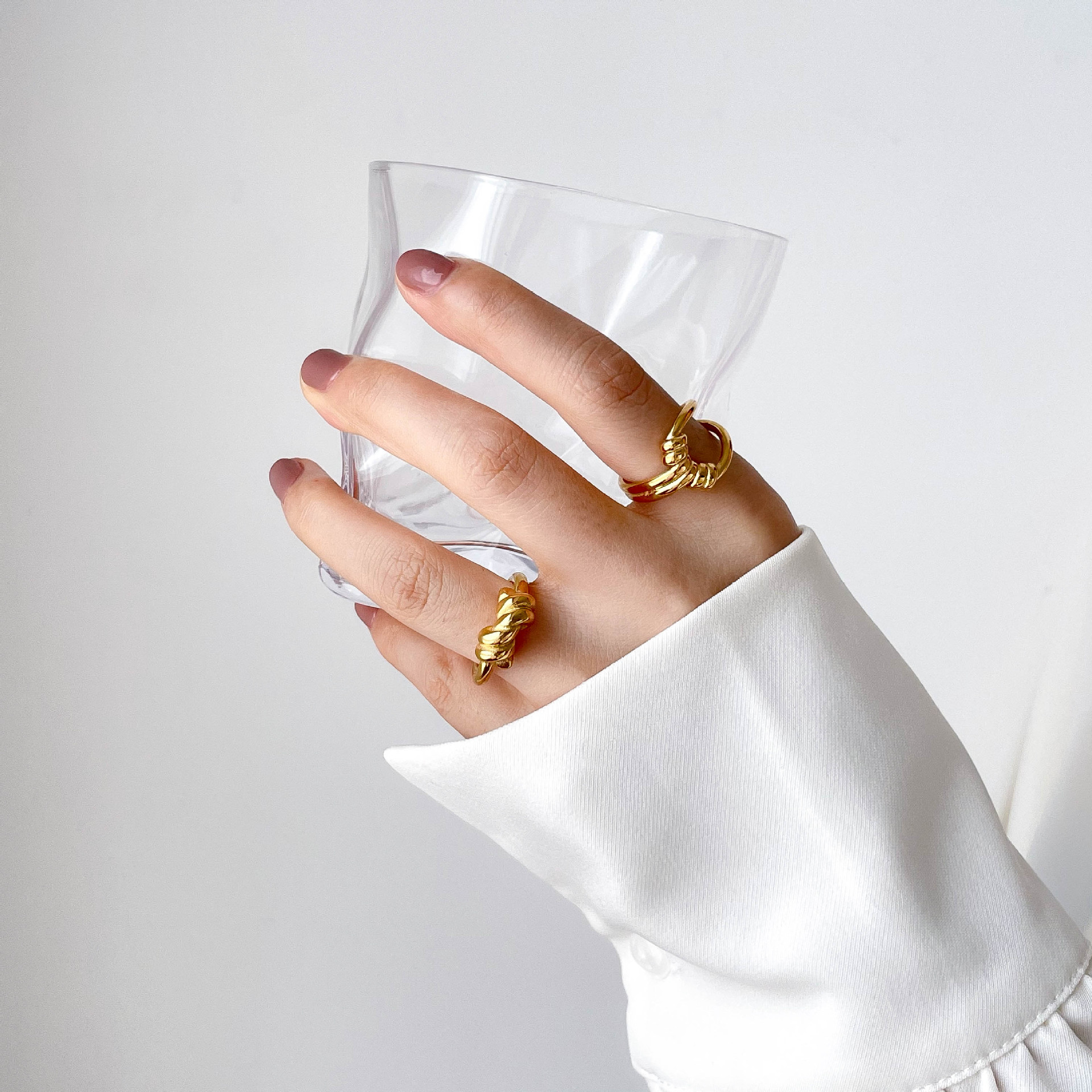 8g Weight Rings Classification 1 Piece Quantity Business Occasion Titanium Steel Material Simple Style Solid Color Titanium Steel Gold Plated Rings In Bulk