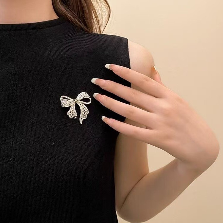 Elegant rosettbrosch för kvinnor mångsidig säkerhetsnål_voghion.com