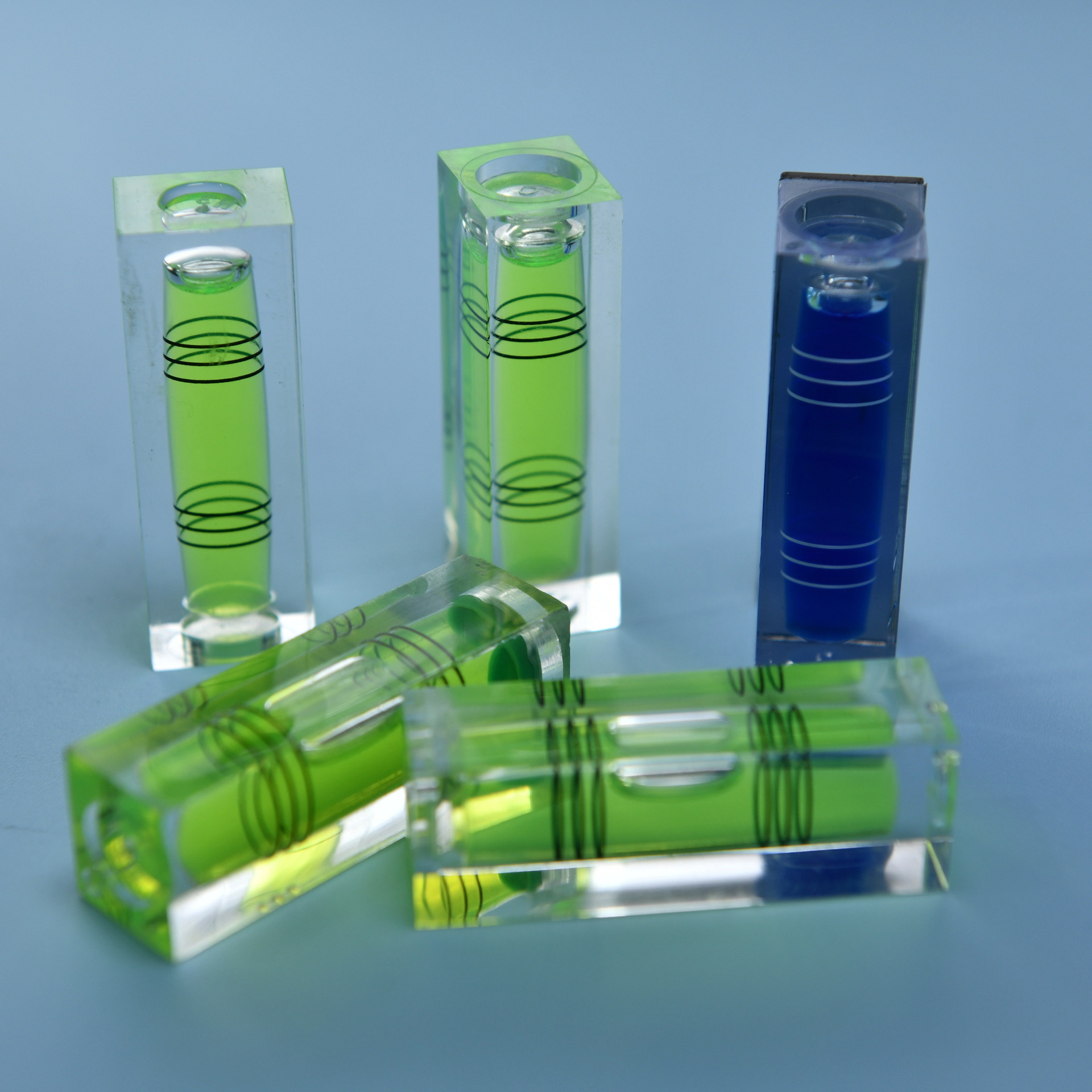 带磁方形迷你水平仪相框画框水平尺配件水平泡水准泡便携水准仪