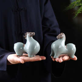 唐马茶宠摆件招财客厅玄关酒柜摆件陶瓷家用客厅办公茶桌茶宠摆件