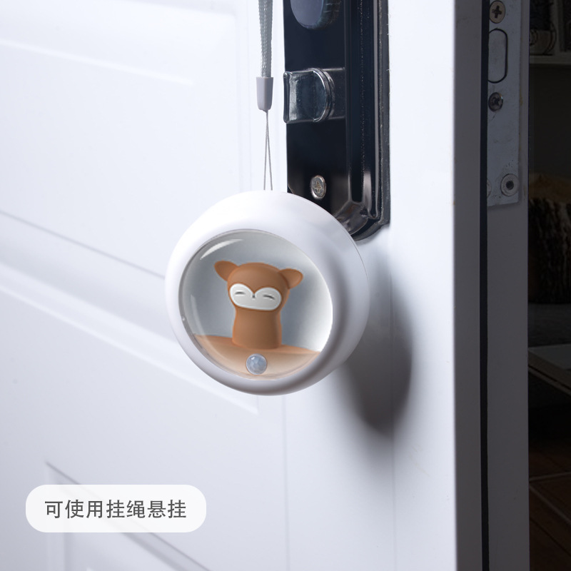 创意人体感应猴子小夜灯迷你萌宠猫咪卧室氛围灯USB橱柜壁灯定制