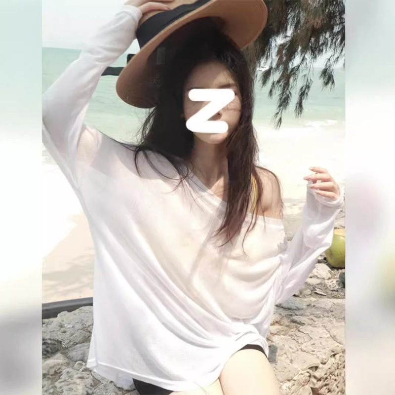 Sexy Pure Bikini Swimsuit for Seaside Wear Thin Sunscreen Blouse Loose Long-sleeved T-shirt Top for Women