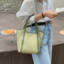 菜籃子托特包2022年新款手提拼色水桶包單肩大包斜挎撞色小眾包包