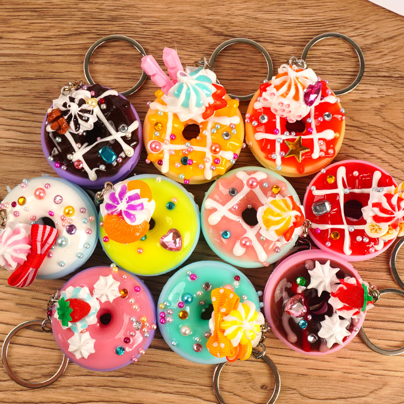 Comida de simulación creativa, rosquilla, llavero, colgante, comida divertida, pastel, pareja de estudiantes, bolsos, adornos al por mayor