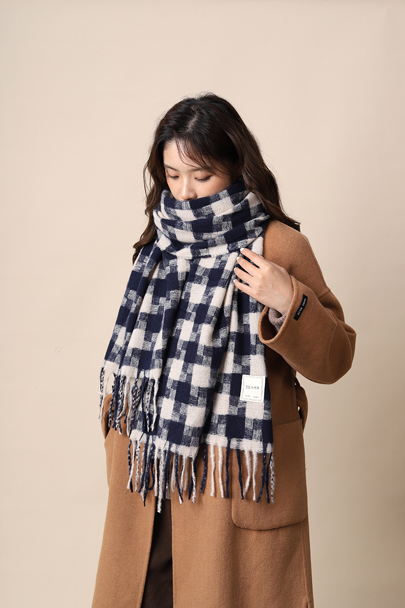 Sciarpa a quadri da donna autunno inverno sensazione avanzata spessa e calda collo frangia versatile studente moda INS_voghion.com