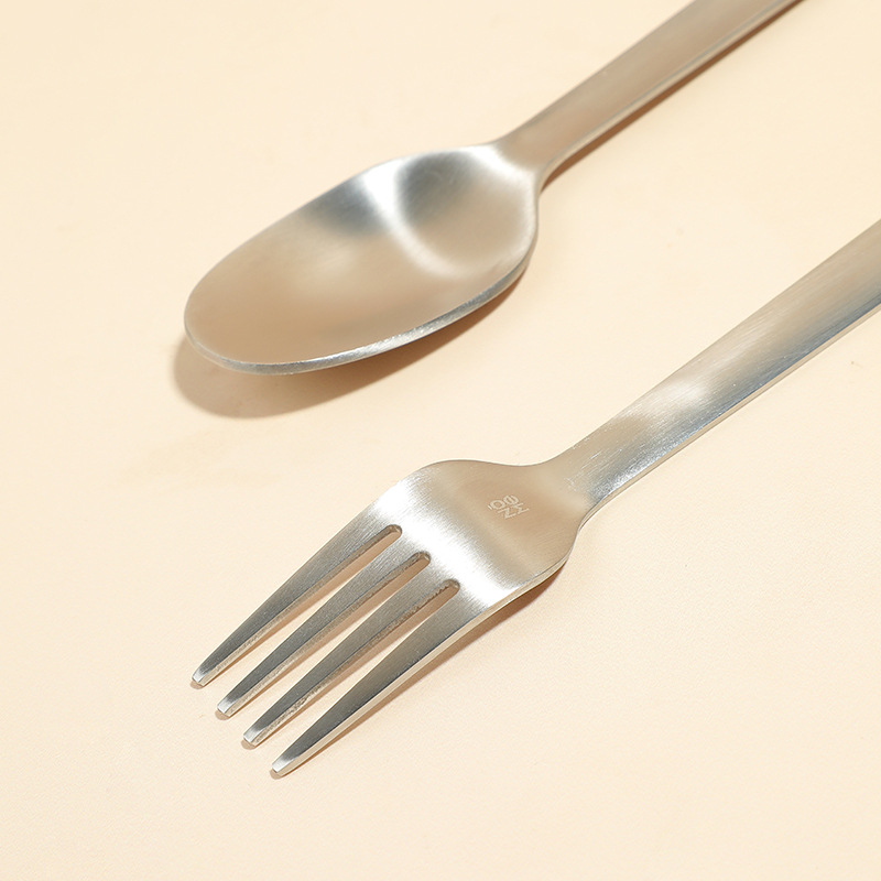 S83V批發餐具硅膠便攜式戶外旅行筷子勺子叉子學生套裝飯盒304不