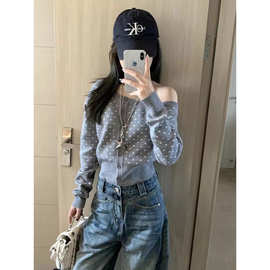灰色波点斜肩针织衫女25秋冬系修身设计感别致绝美减龄款上衣