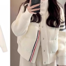 �p����ɫ���e��q�޷�Ů�ﶬ�¿�̿�ë�������I��ůƴ������