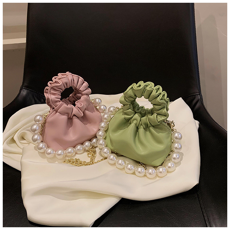 255g Weight Beading, Pearls Fashion Element Clasp Frame Closure Type Top Handle, Chain Strap Type Crossbody Bag Bags Type Casual, Daily, Shopping Occasion Pu Leather Material Solid Color Pattern All Seasons Season Kid'S Gender Cute Style Bucket Shape Kid'S Pu Leather Solid Color Cute Beading Pearls Bucket Clasp Frame Crossbody Bag 22