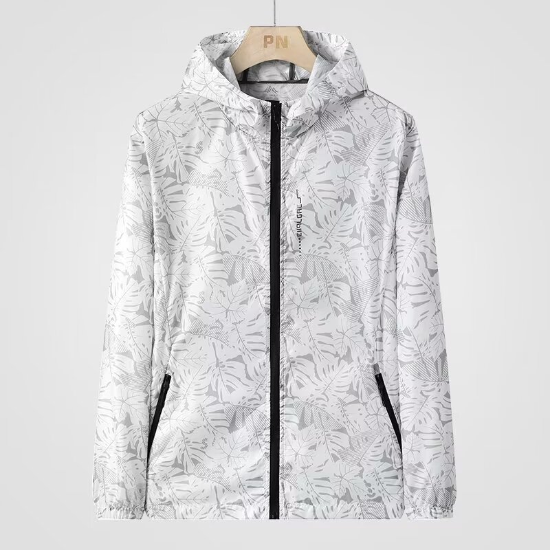 2025 verano nuevo chaqueta de pareja ligera y delgada, chaqueta de camuflamiento de marca de moda, chaqueta de secado rápido, chaqueta de protección solar