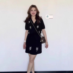 大きいサイズ花火半袖スーツ夏の新しいシンプルな花火スパンコール V ネックニットエレガントな気質スーツ女性