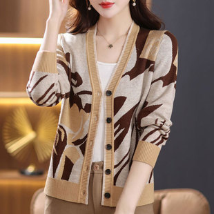 Trendy Lightweight Sweater Cardigan for Middle-Aged Women, Spring and Autumn Knit Cardigan, Versatile Top for Middle-Aged and Elderly Women