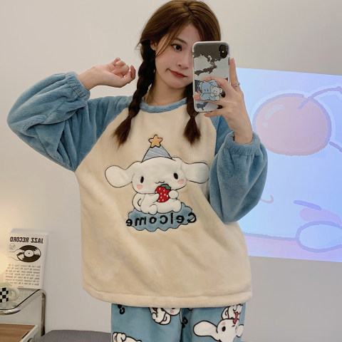 Pijamas de conejo de oreja larga de dibujos animados de franela cuello redondo de las mujeres lindo nuevo invierno coral polar de dos piezas de ropa para el hogar Generación de cabello