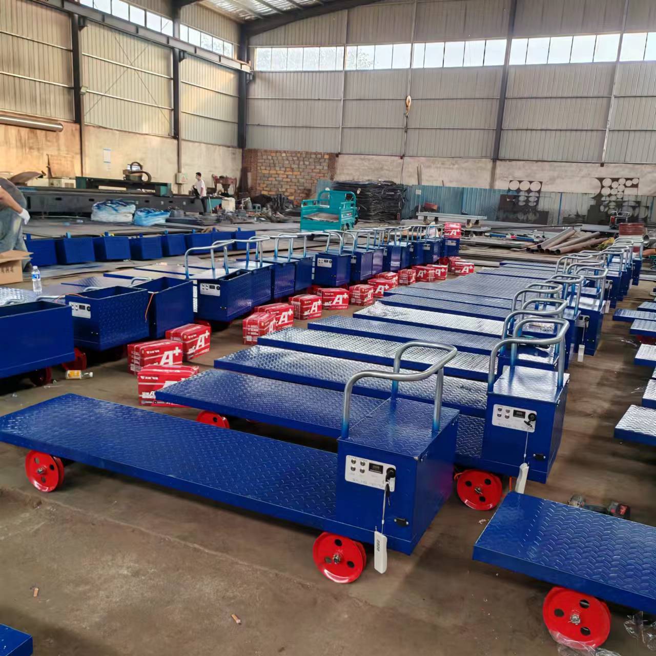 农业机械劳动车农机具运输车智慧农用电动平板搬运车果园轨道