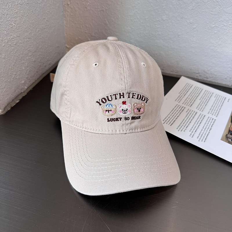 Sombreros de lengua bordados de dibujos animados coreanos para mujeres primavera y verano casuales versátiles parejas de estudiantes vino rojo sombrero de béisbol moda