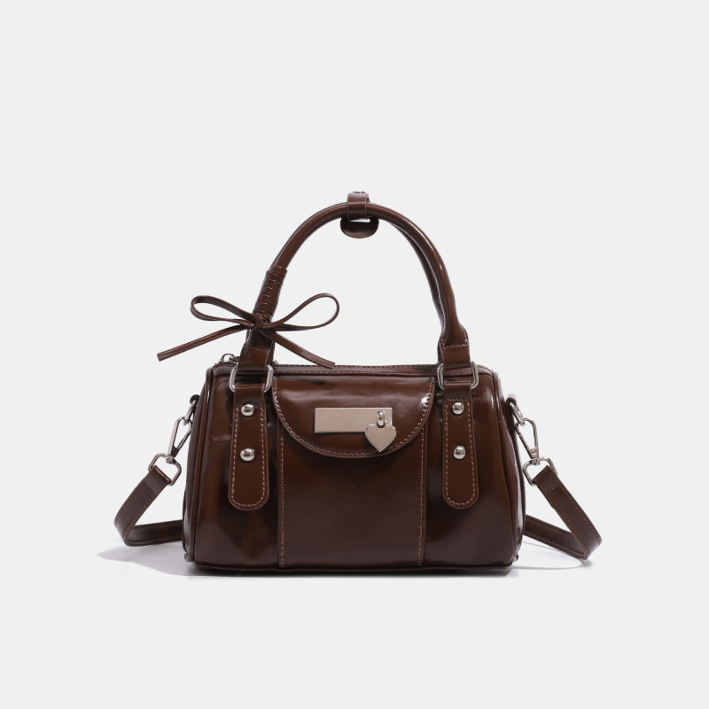 Niche high-end bowling handbag women's 2025 new fashion versatile hot girl commuter shoulder diagonal bag Niche high-end bowling handbag women's 2025 new fashion versatile hot girl commuter shoulder diagonal bag