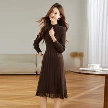 时尚气质蕾丝针织打底连衣裙秋冬2024新款高腰显瘦半高领毛衣裙潮
